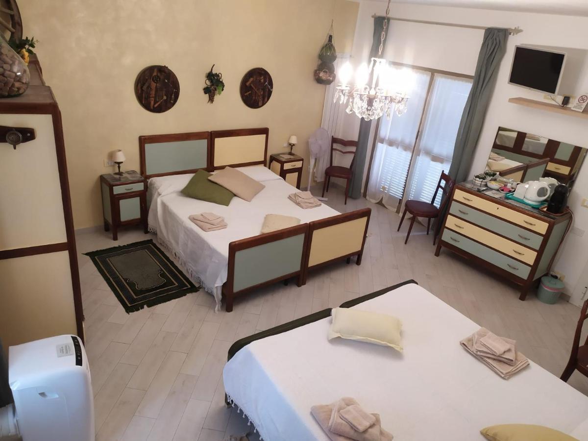 Bed and Breakfast La Terra Di Mingo à Vado Ligure Extérieur photo