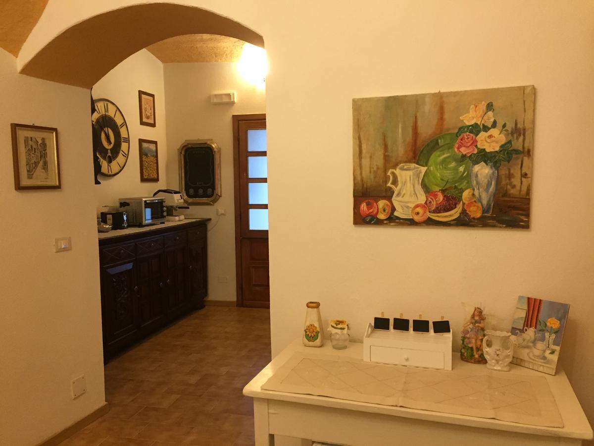 Bed and Breakfast La Terra Di Mingo à Vado Ligure Extérieur photo