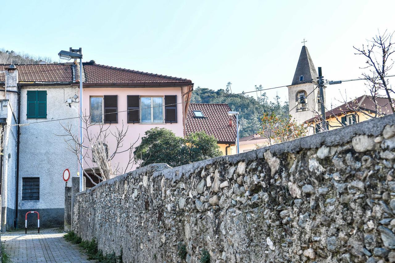 Bed and Breakfast La Terra Di Mingo à Vado Ligure Extérieur photo