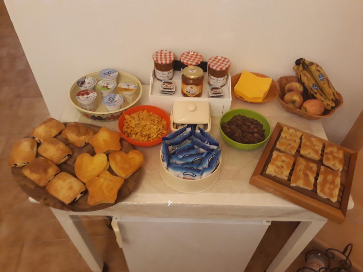 Bed and Breakfast La Terra Di Mingo à Vado Ligure Extérieur photo
