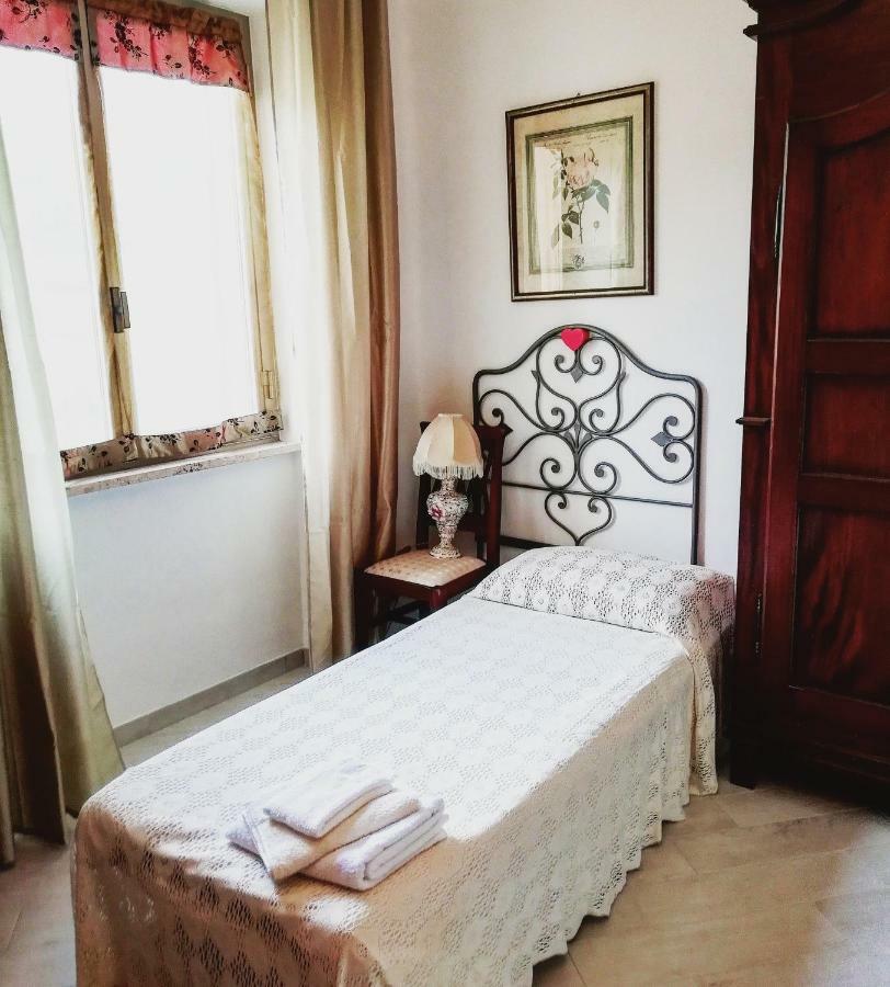 Bed and Breakfast La Terra Di Mingo à Vado Ligure Extérieur photo